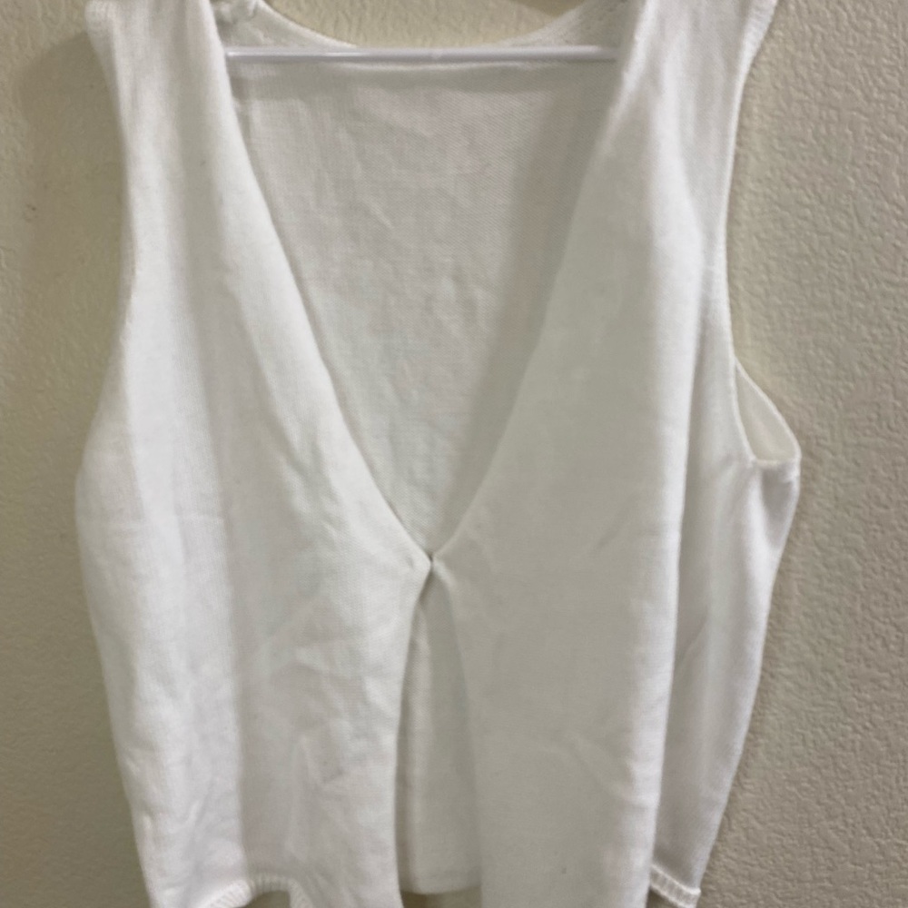 White Sleeveless‎ Women's Sweater Crop Top Small